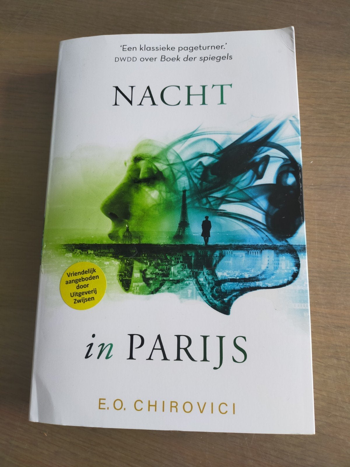 Eugen O. Chirovici - Nacht in Parijs- thriller, Ophalen of Verzenden, Gelezen, Eugen O. Chirovici
