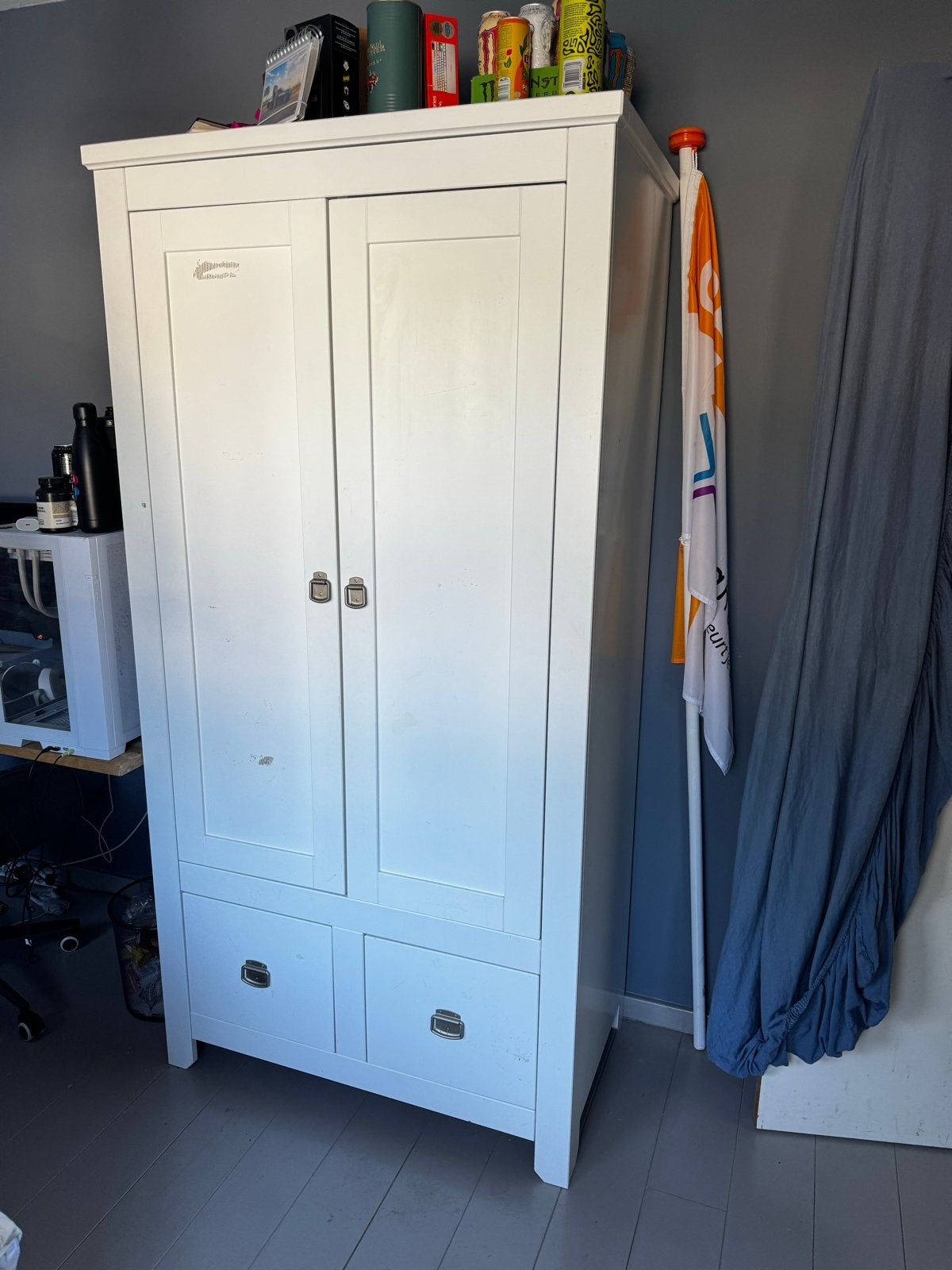 Witte kledingkast van Woood met lades legplank en hangruimte, Ophalen, Gebruikt, 50 tot 100 cm, Woood Connect