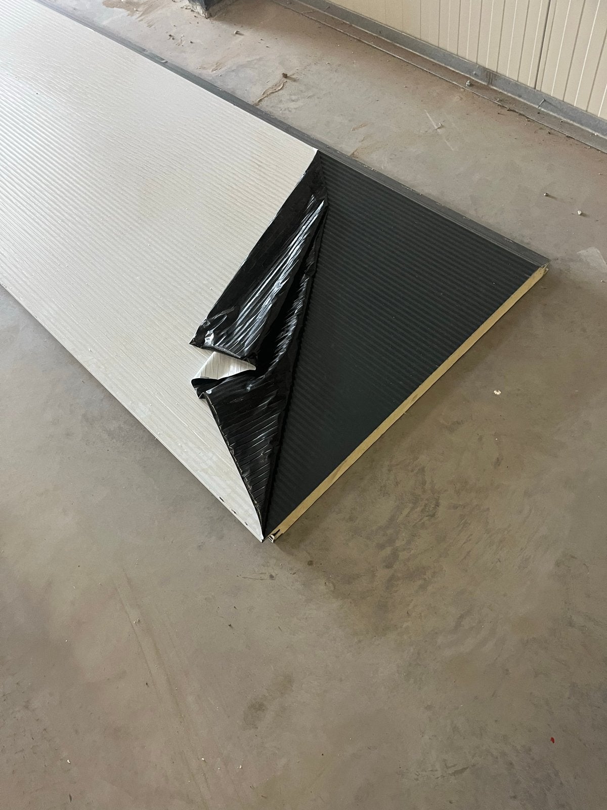 Sandwichpaneel Antraciet 7016 - Nieuwstaat, Ophalen of Verzenden, Nieuw, Overige materialen, 50 tot 100 mm