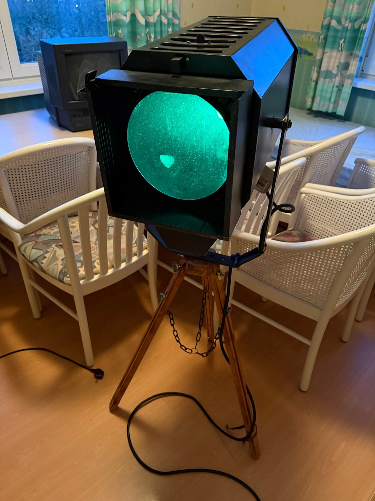 Vintage Theater Spot met Moderne LED & Afstandsbediening, Ophalen, Gebruikt, Hout, Kleur aanpasbaar