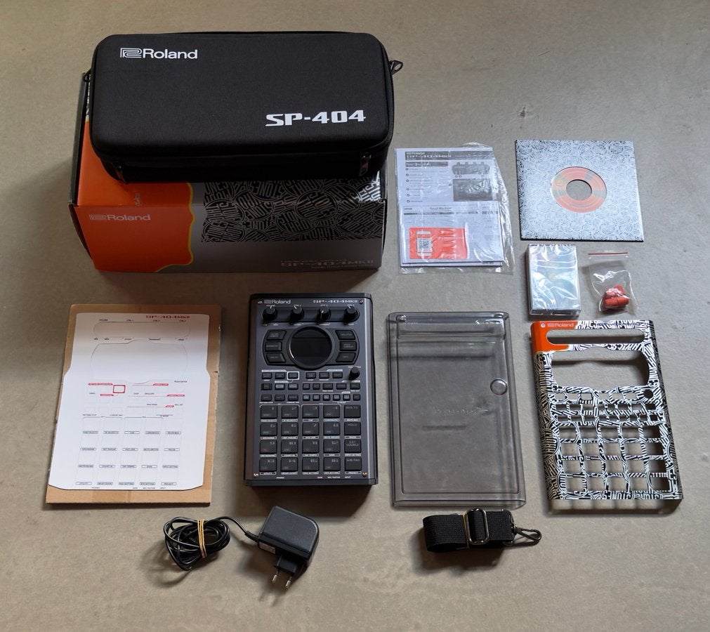 Roland SP-404MKII Stones Throw Limited Edition + Extras!!, Ophalen of Verzenden, Zo goed als nieuw, Roland