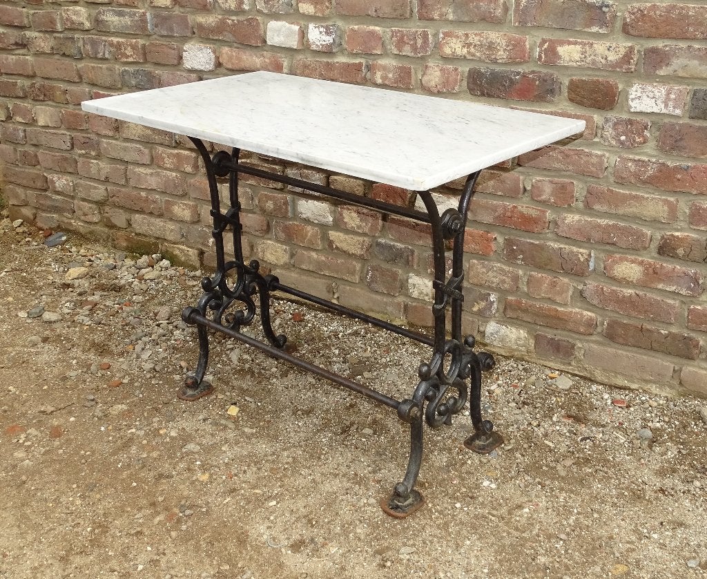 oude gietijzeren tuintafel tafel met marmeren blad tafelblad, Ophalen