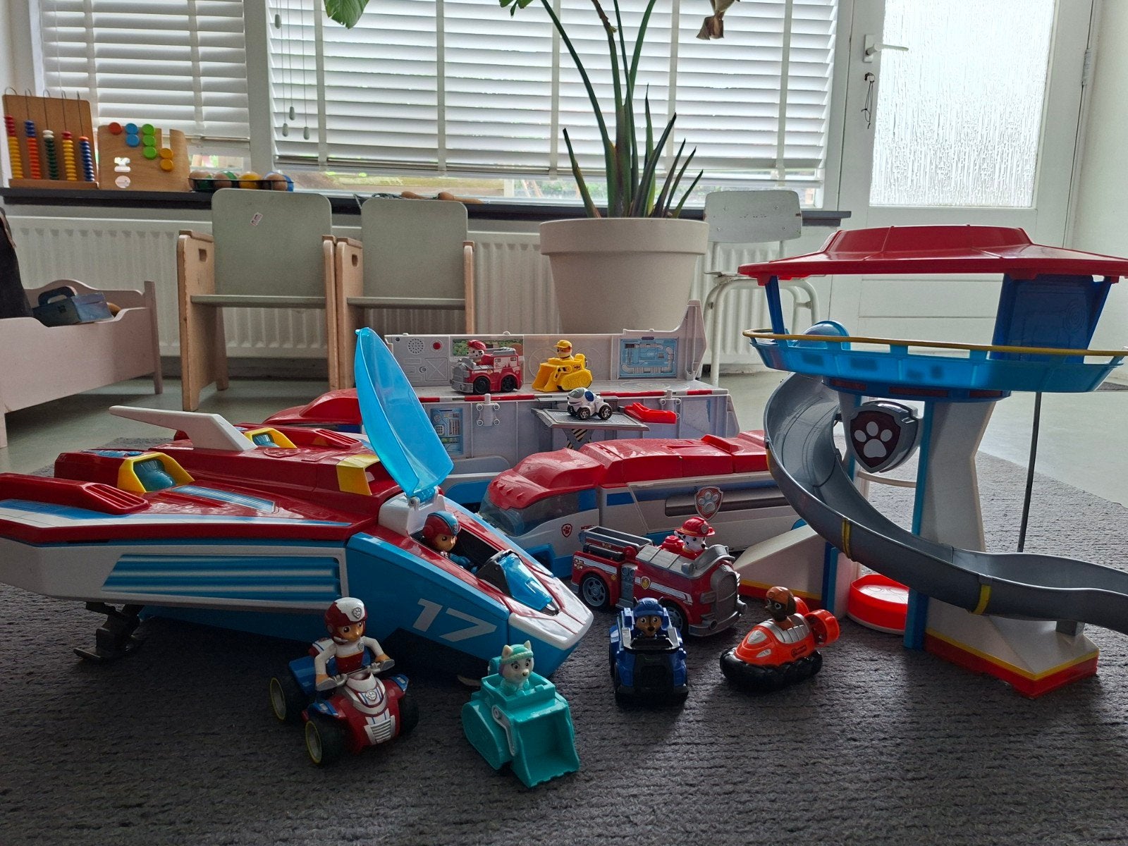 Grote Paw Patrol set: vliegtuig, uitkijktoren en voertuigen, Ophalen, Gebruikt, Jongen of Meisje