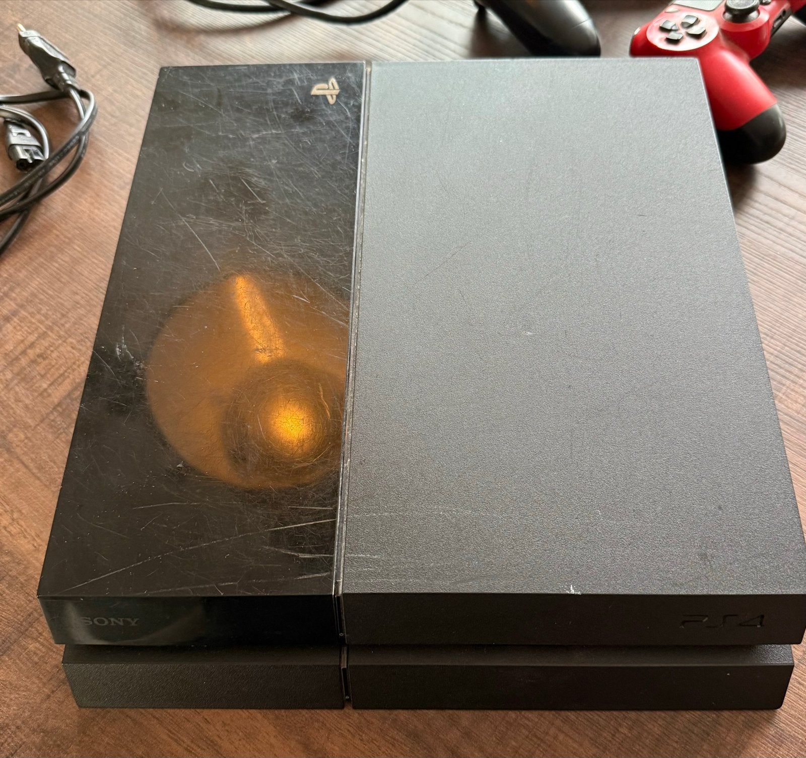 PlayStation 4 (PS4) met 2 controllers en kabels, Spelcomputers en Games, Spelcomputers | Sony PlayStation 4, Met 2 controllers