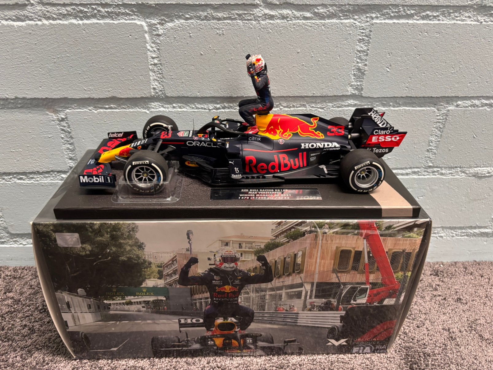 Max verstappen RB16B winner monaco 2021 1:18 model, Ophalen of Verzenden, Zo goed als nieuw, Formule 1