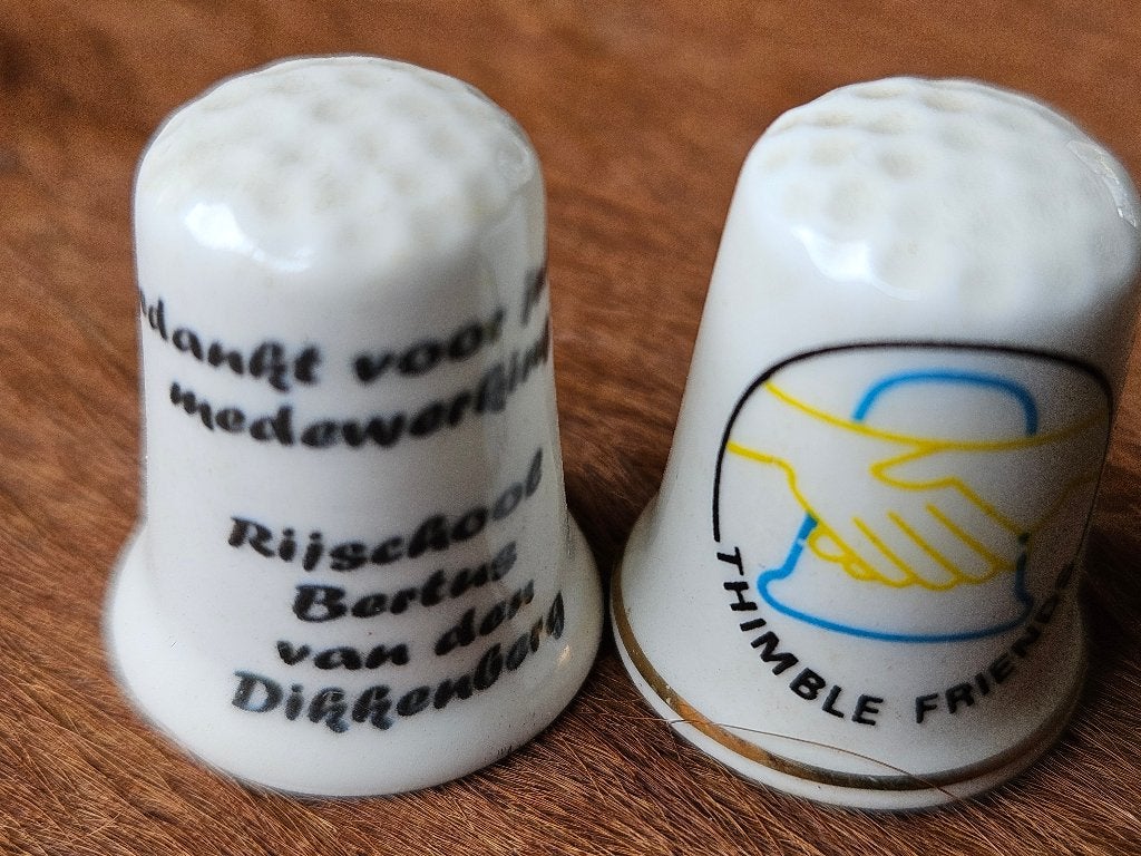 Vingerhoeden 102 stuks BIEDEN VANAF €10 voor alles, Ophalen of Verzenden, Zo goed als nieuw