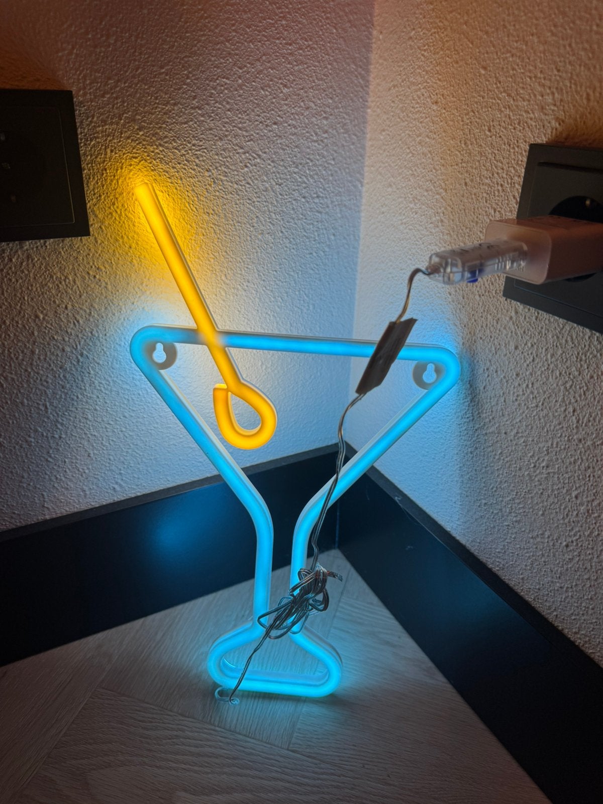 NEON sign cocktail, Ophalen of Verzenden, Zo goed als nieuw