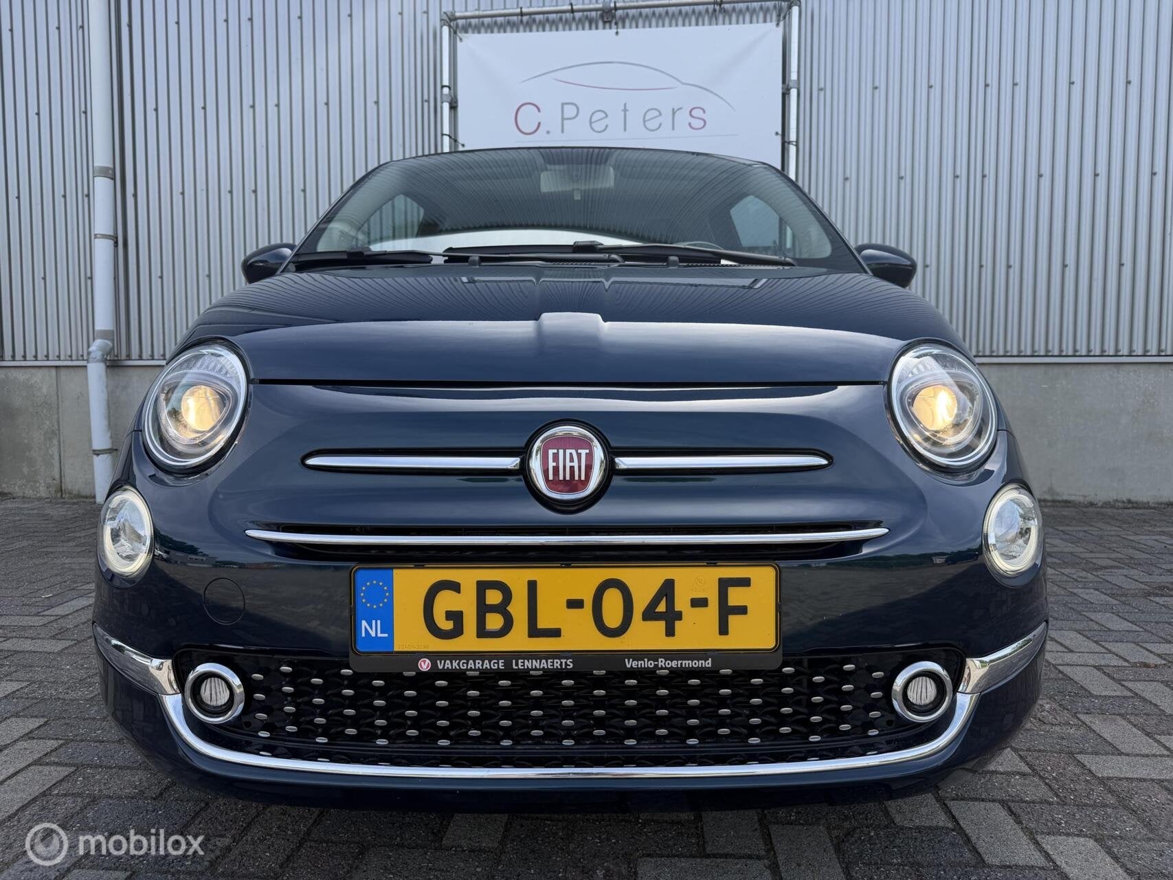 Fiat 500 1.0 Hybrid Dolcevita 2022 / Carplay / Panoramadak /, Voorwielaandrijving, Gebruikt, Euro 6, Leder en Stof
