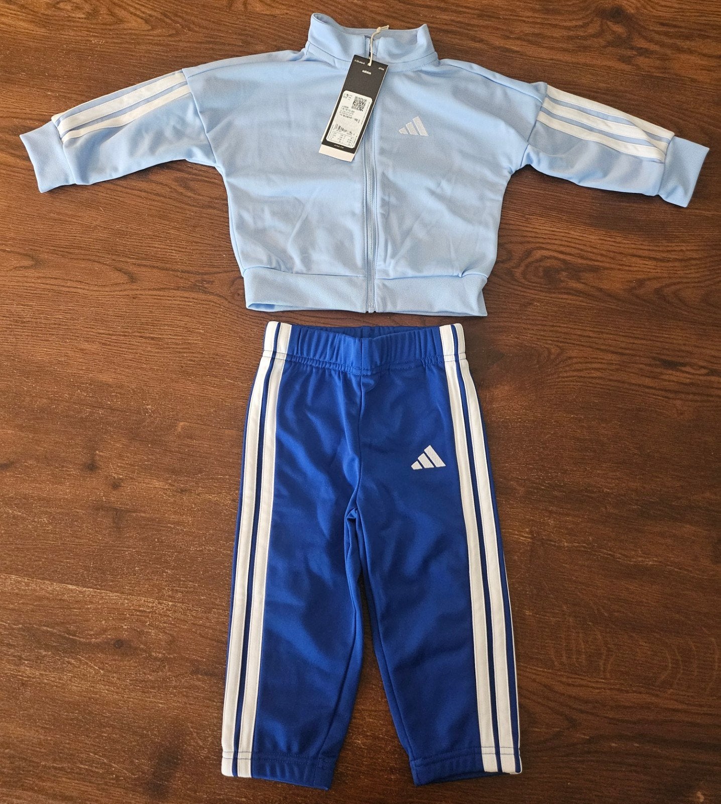 Nieuw Adidas setje maat 80 met prijskaartje, Adidas, Jongetje of Meisje, Nieuw, Ophalen of Verzenden
