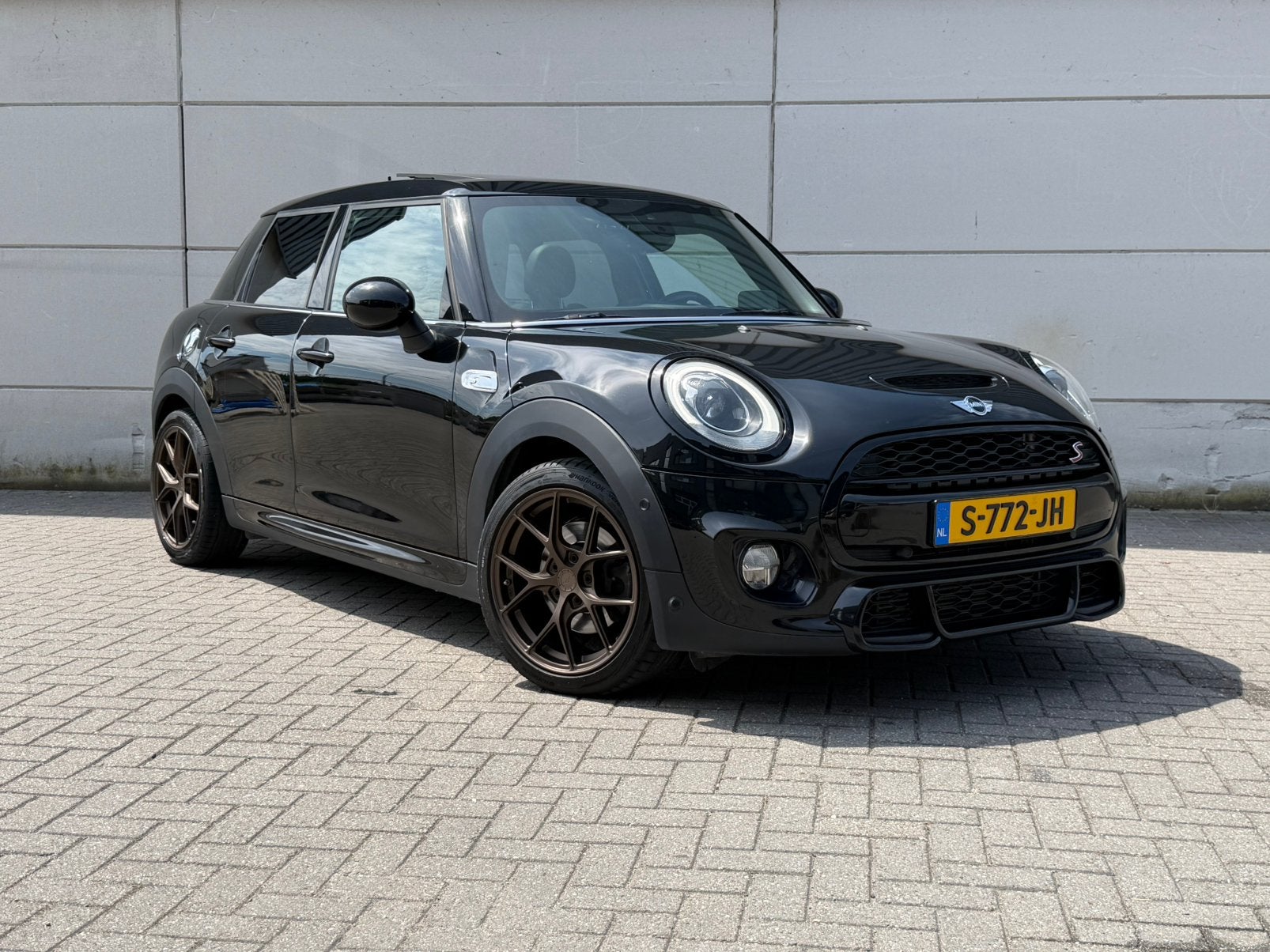 Mini 2.0 Cooper S 5D AUT JCW | HUD | PANO | CARPLAY | LEDER, Auto's, 1998 cc, Zwart, Zwart, Particulier