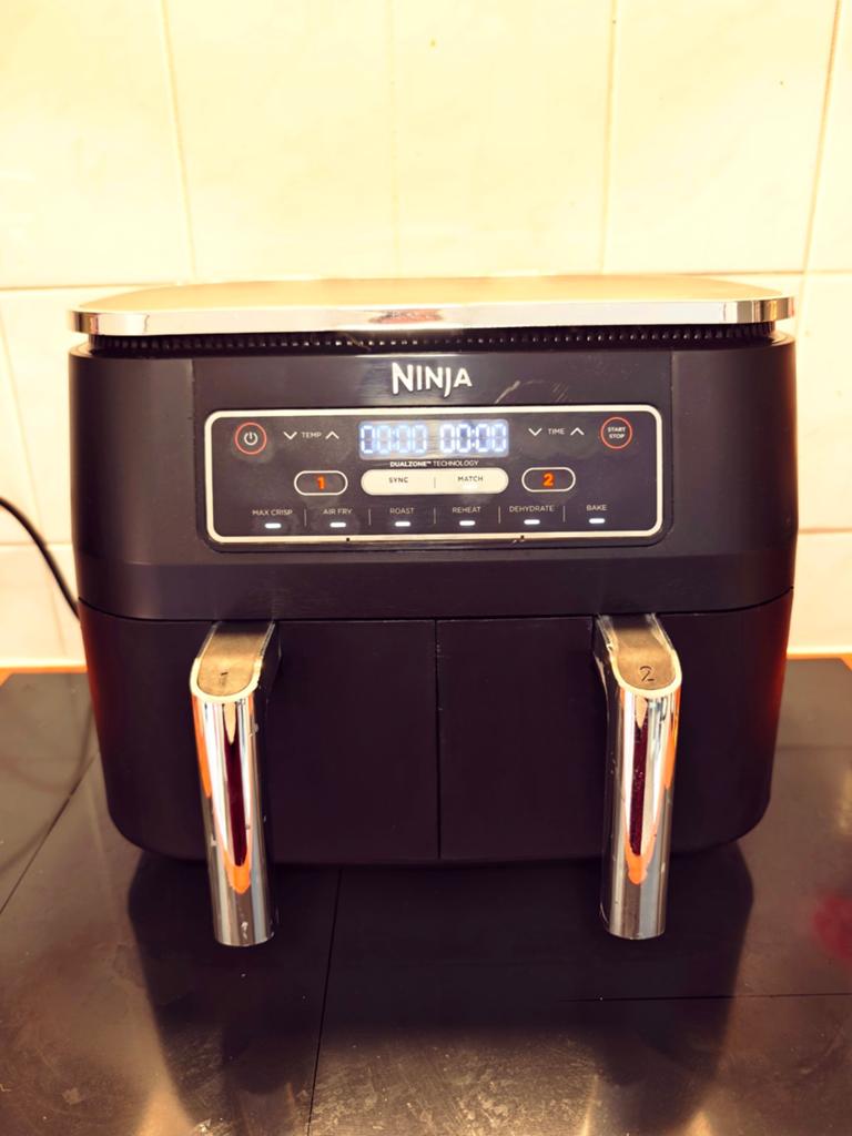 Ninja Foodi Dual Zone Airfryer AF300EU, Witgoed en Apparatuur, Airfryers, Gebruikt, Airfryer XL, 1500 gram of meer, Ophalen of Verzenden