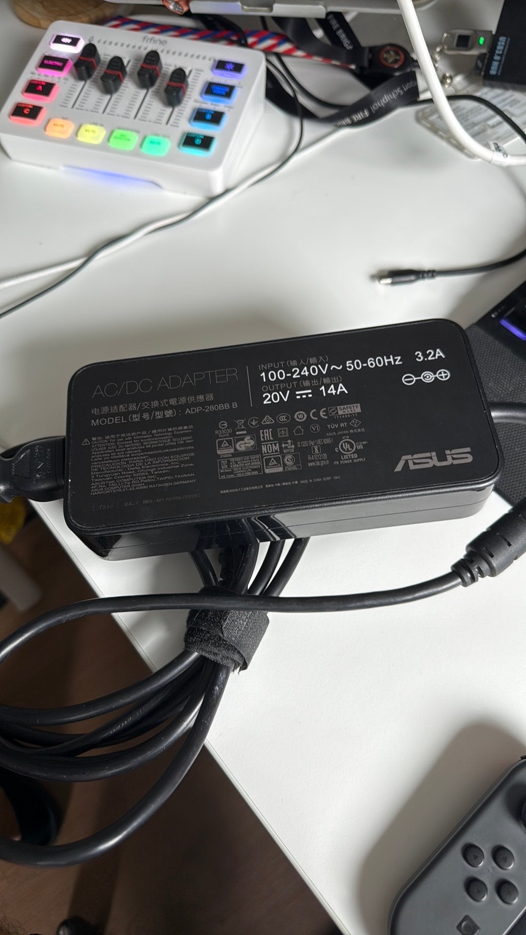 ASUS ADP-280BB B AC/DC Adapter 20V 14A, Ophalen, Gebruikt