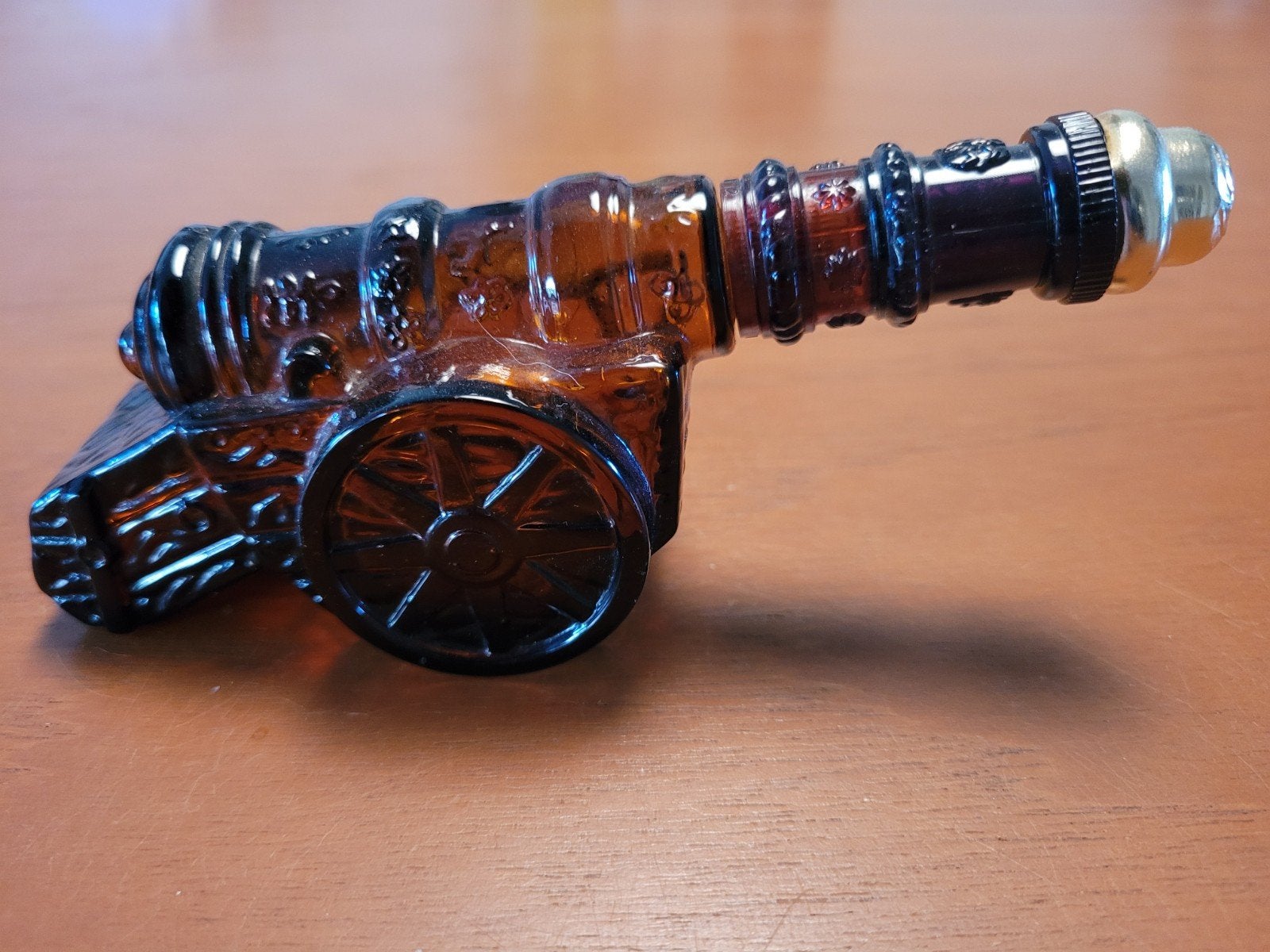 Avon parfumflesje of aftershave flesje vorm van kanon, Ophalen of Verzenden, Zo goed als nieuw, Parfumfles