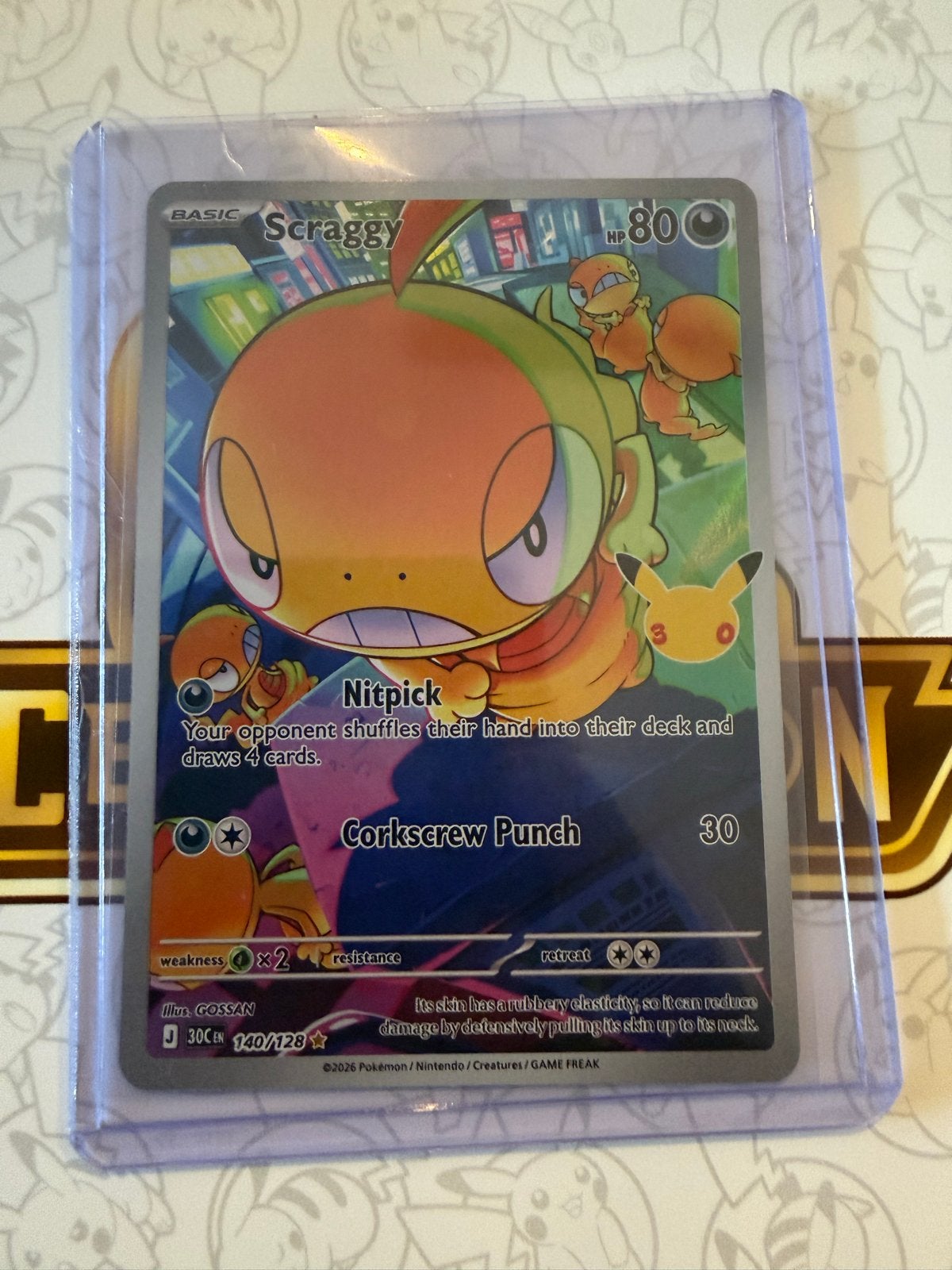 Pokémon Scraggy 30th Jubileum Kaart, Hobby en Vrije tijd, Ophalen of Verzenden, Zo goed als nieuw, Losse kaart