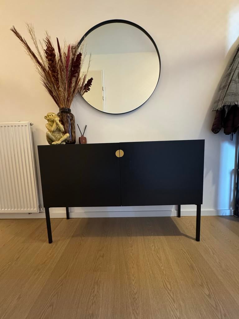 Woood Hero sidetable - Zwart kastje met gouden knop, Huis en Inrichting, Kasten | Dressoirs, Ophalen, Gebruikt, 25 tot 50 cm, 50 tot 100 cm