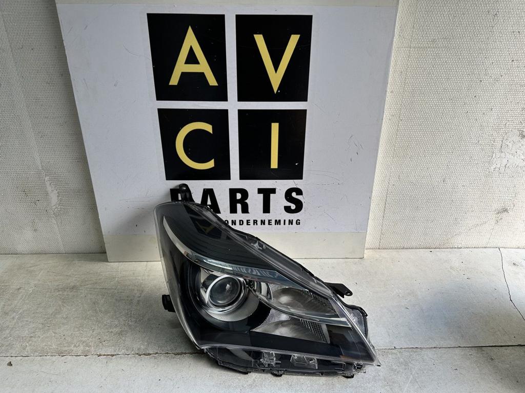 Koplamp Toyota Yaris III 3 Facelift  H7  rechts, Auto-onderdelen, Verlichting, Gebruikt, -, -, Ophalen of Verzenden