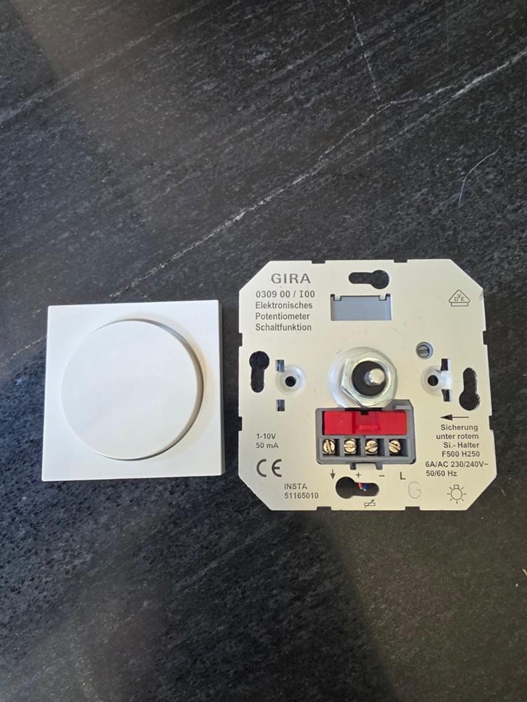 Gira 1-10V Elektronische Potentiometer Dimmer met Schakelfun, Ophalen of Verzenden