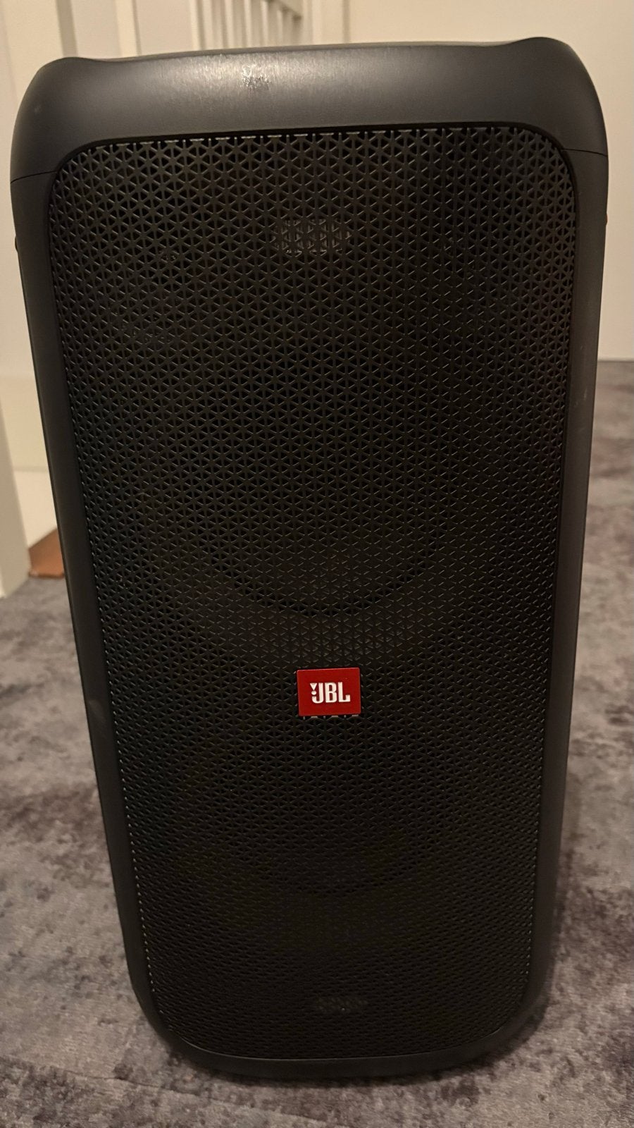 Foto 3 van JBL Partybox 100 met oplaadkabel - Krachtig geluid!