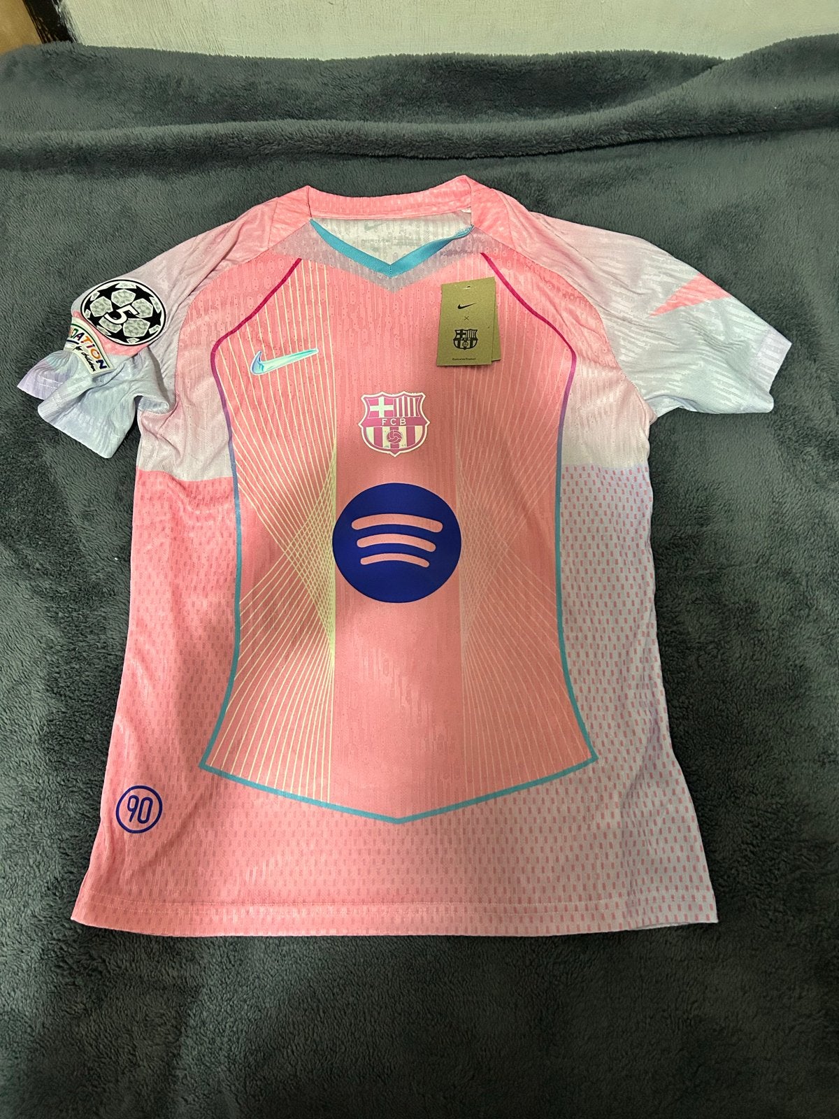 Barca Special Edition Kit Lamine Yamal Maat M, Ophalen of Verzenden, Nieuw, Roze, Voetbal