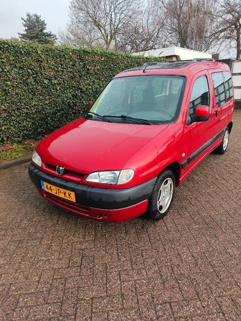 Peugeot Partner 1.6 16V Combispace 2002 Rood, Auto's, Voorwielaandrijving, 1160 kg, Stof, Zwart