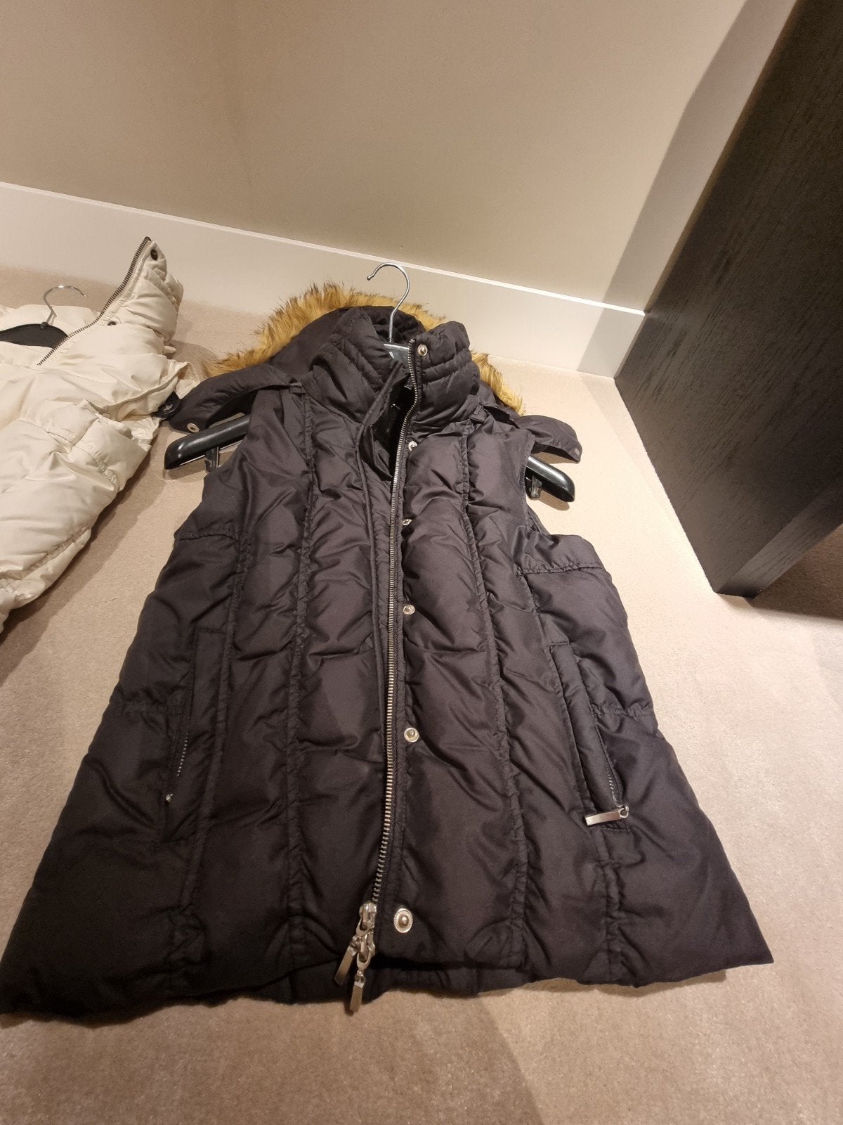 Just B. Bodywarmer Zwart en Crème - Maat 38, Maat 38/40 (M), Zwart, Just B., Ophalen of Verzenden