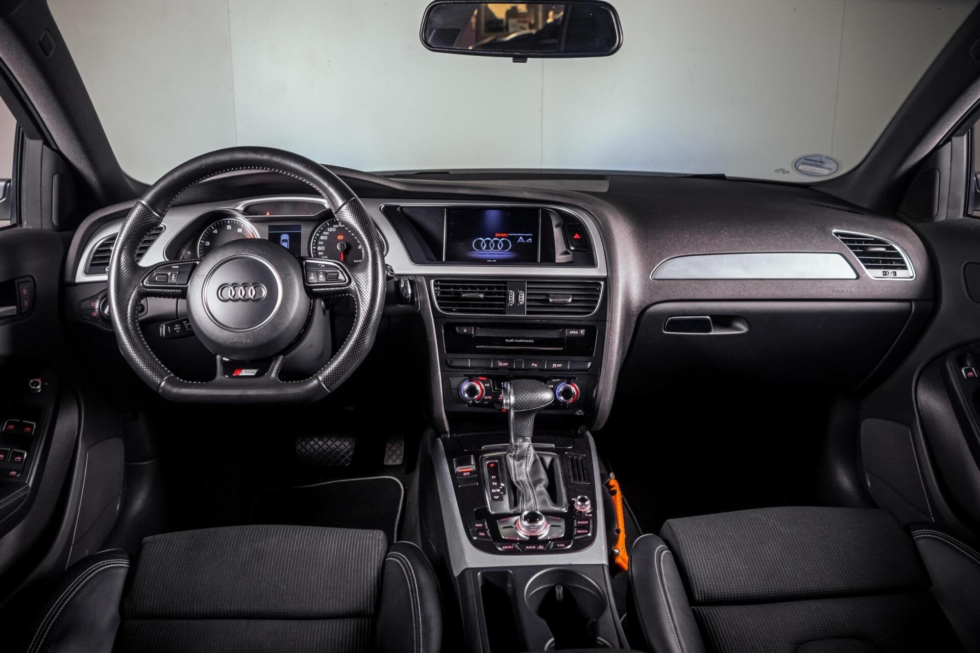 Audi A4 Avant 1.8 TFSI S-Line|Carplay|Trekhaak|PDC|Automaat|, Auto's, Gebruikt, Euro 6, 4 cilinders, 1505 kg