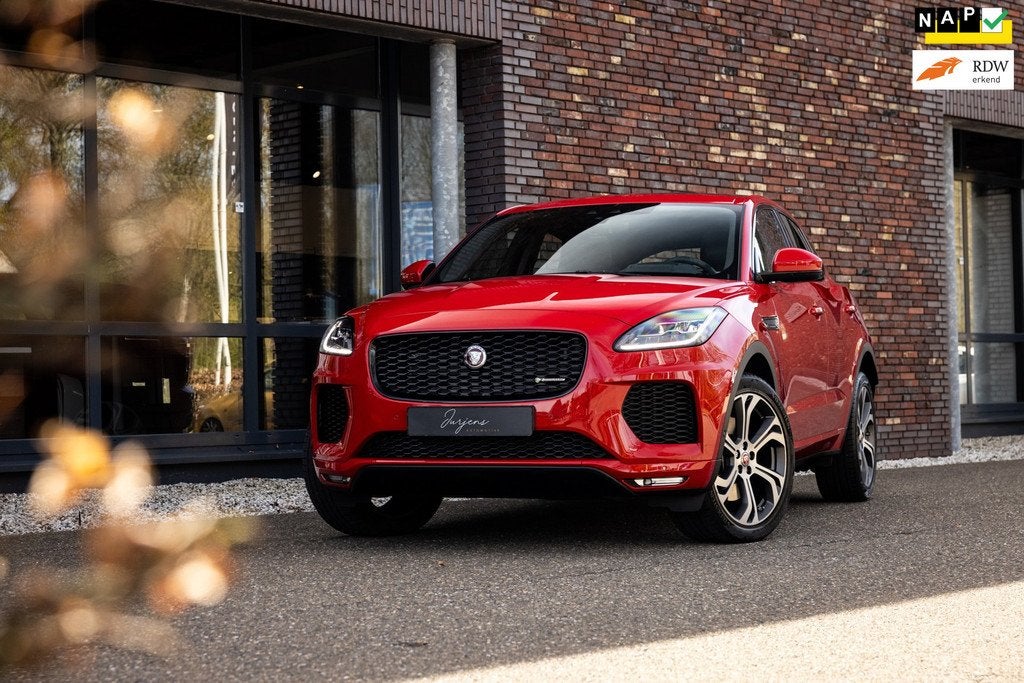 Jaguar E-PACE 2.0 P250 AWD First Edition R-Dynamic (249pk) L, 249 pk, 4 cilinders, Bedrijf, 1787 kg