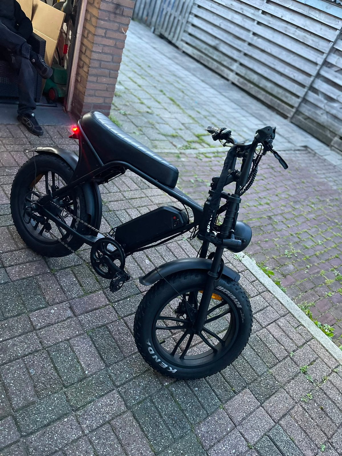 Fatbike Ouxi V8 NIEUWSTAAT!!, Fietsen en Brommers, Elektrische fietsen, Zo goed als nieuw, 59 cm of meer, 50 km per accu of meer