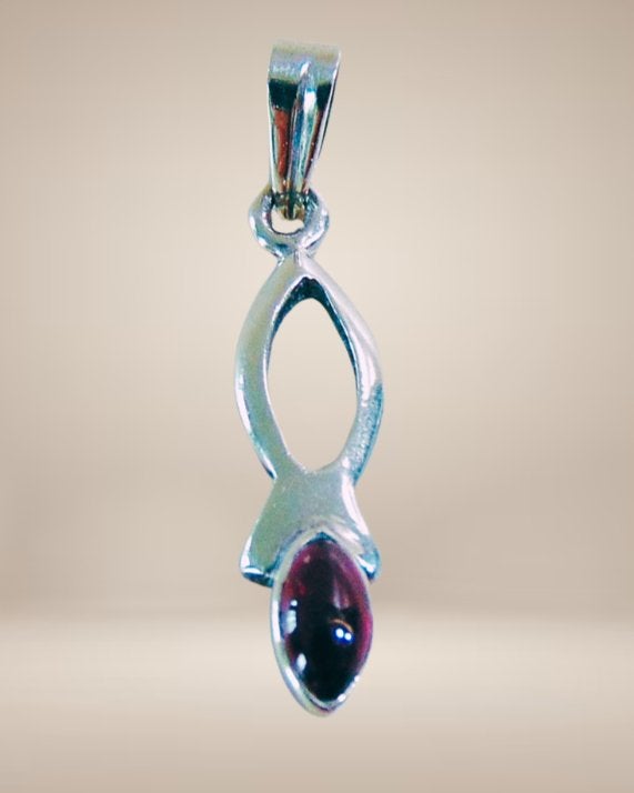 Mooie strakke 925 zilveren ALMANDINE granaat hanger!, Overige voorstellingen, Verzenden, Nieuw, X