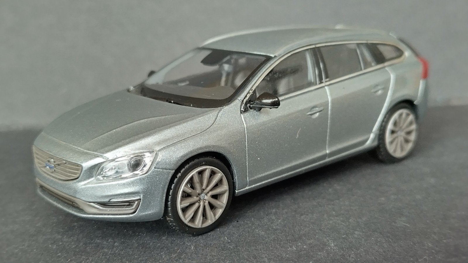Volvo V60 1:43 Norev Pol, Hobby en Vrije tijd, Modelauto's | 1:43, Evreux France, Auto, ., Norev