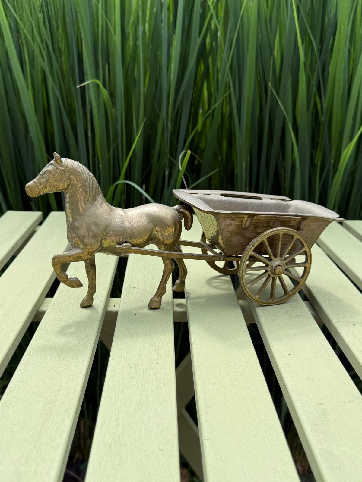 Paard met kar beeld - 14 cm hoog, Antiek en Kunst, Minder dan 20 cm, Ophalen of Verzenden, Zoogdier, Beeld