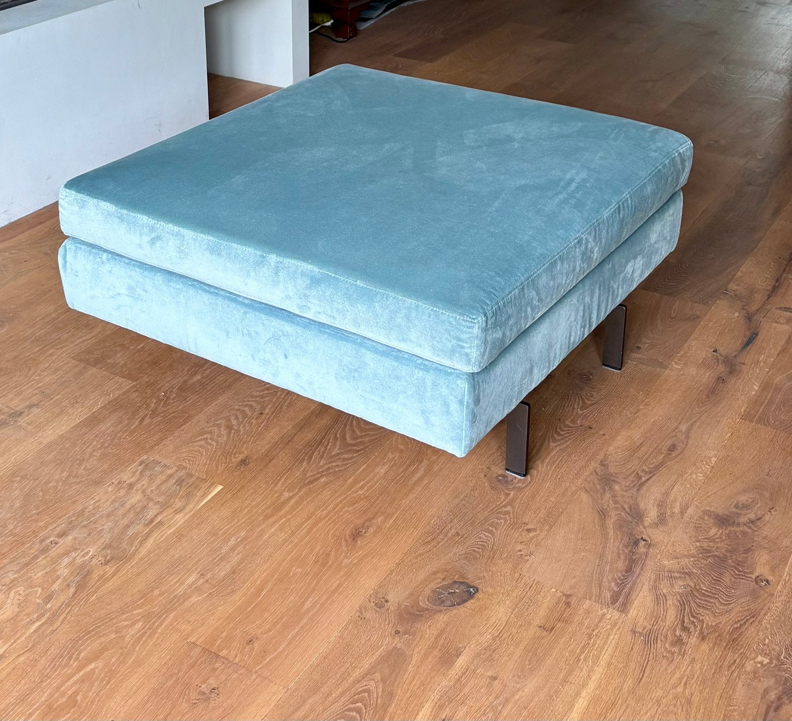 Hocker groot blauwgroen, Ophalen, Zo goed als nieuw, Vierkant, Stof