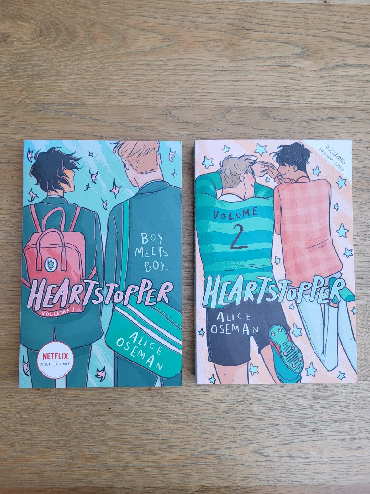 Heartstopper Volume 1 & 2 - Alice Oseman (Netflix serie), Ophalen of Verzenden, Zo goed als nieuw, Alice Oseman