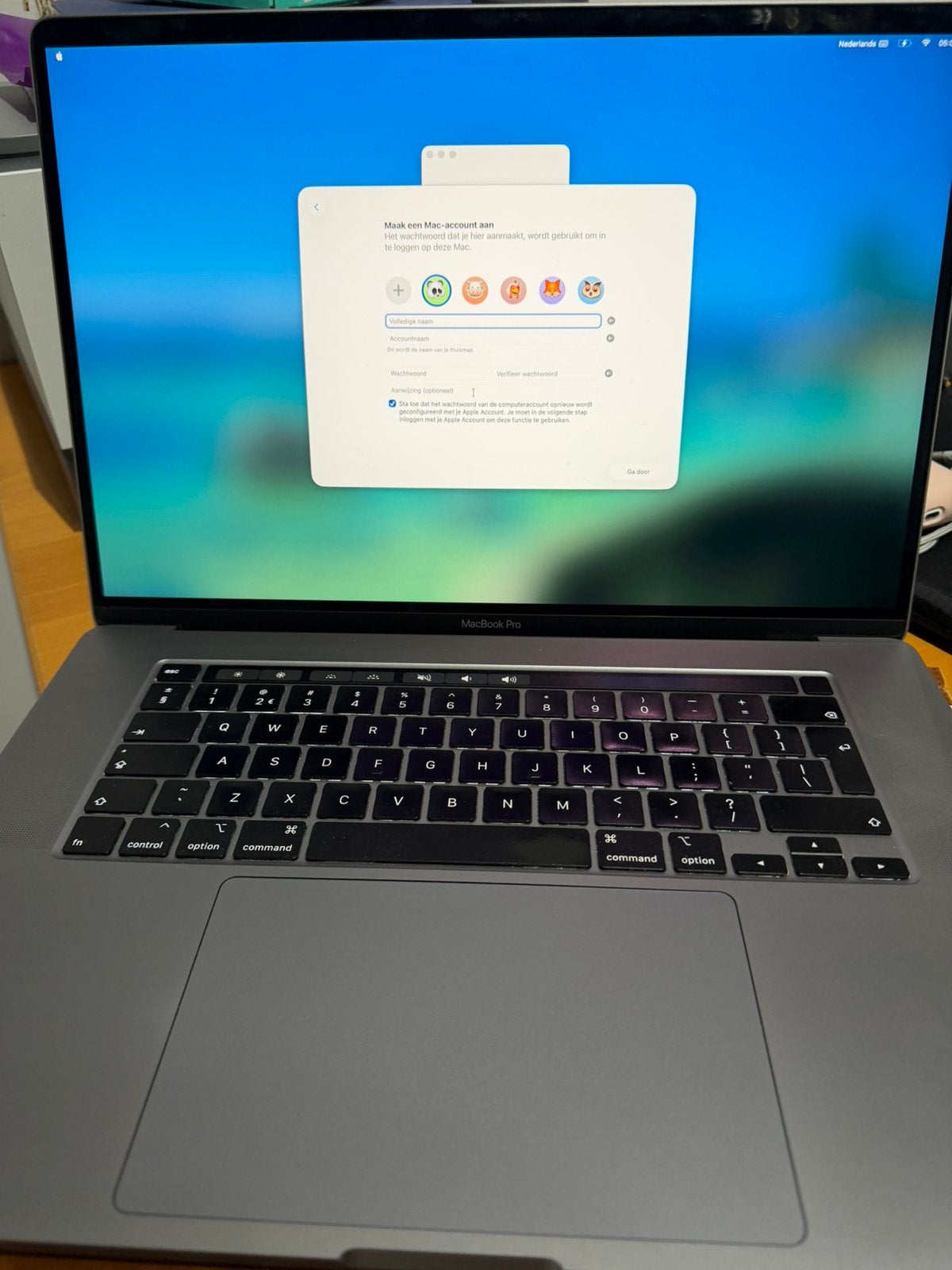 MacBook Pro 16" (2019) i7 | 16GB | 512GB | Krasvrij + Doos, 2 tot 3 Ghz, Zo goed als nieuw, 16 inch, Ophalen
