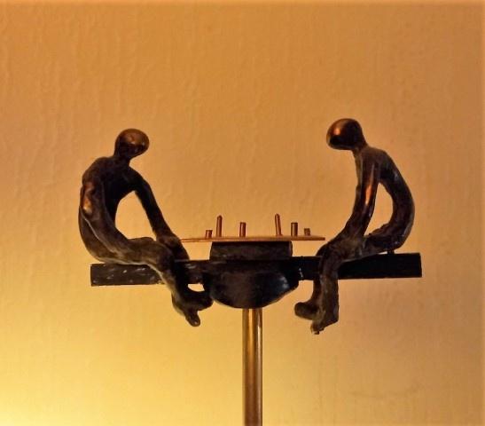 Schaken op hoog niveau, Antiek en Kunst, Ophalen of Verzenden, Brons, 20 - 50 cm, Scène