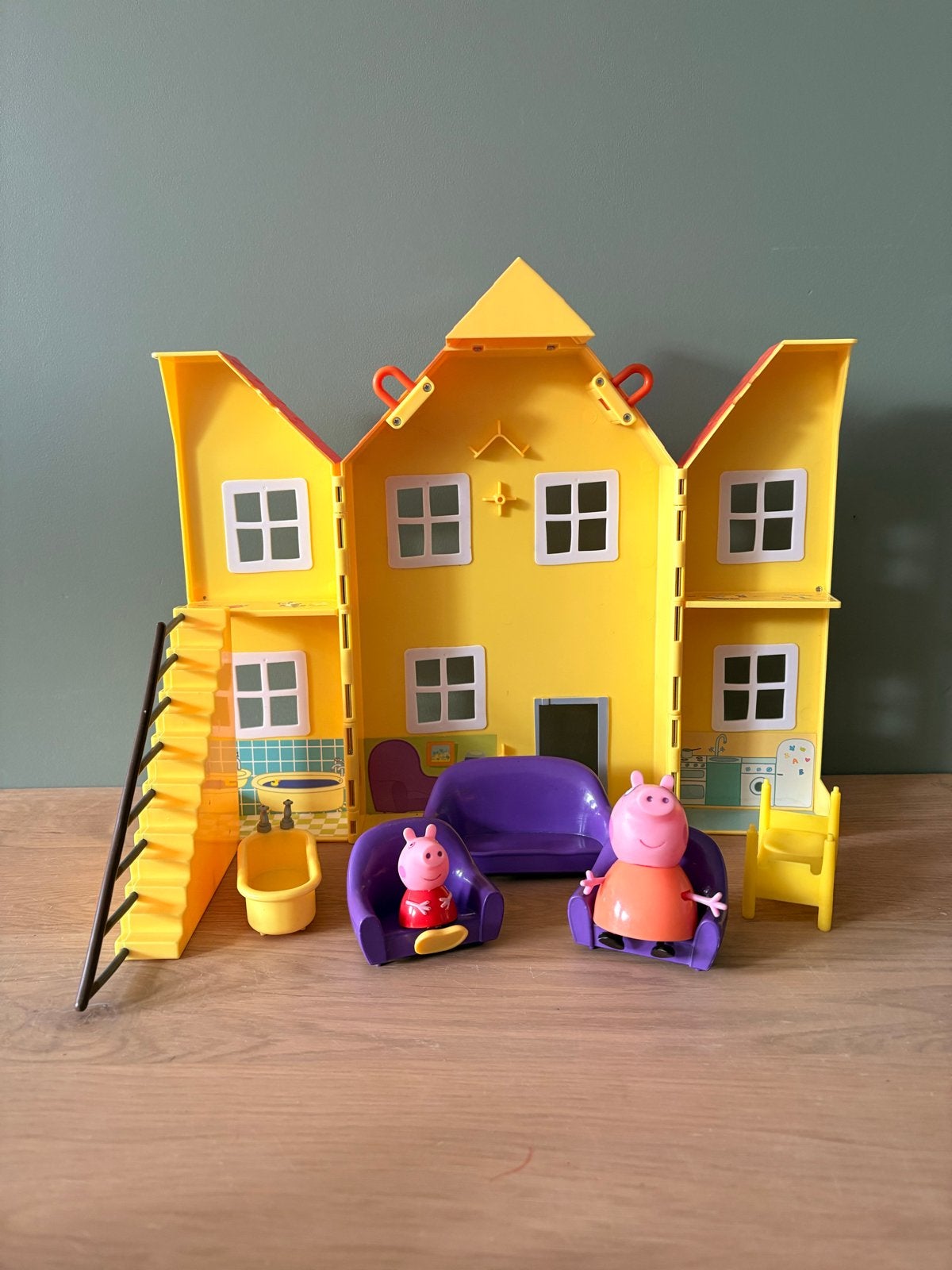 Peppa Pig Huisje met Meubels en Peppa & Mama Big, Kinderen en Baby's, Speelgoed | Overig, Ophalen, Gebruikt, Jongen of Meisje