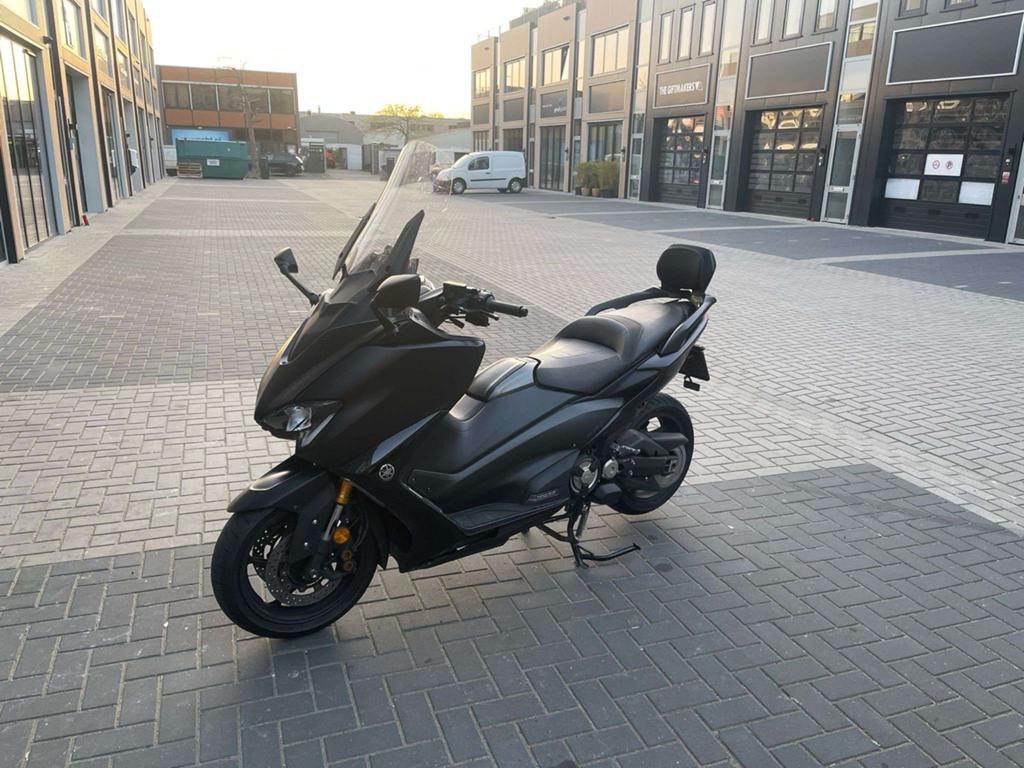 Yamaha T MAX 560 tech max, Sportuitlaat, Motorrijbewijs A, Gebruikt, Particulier