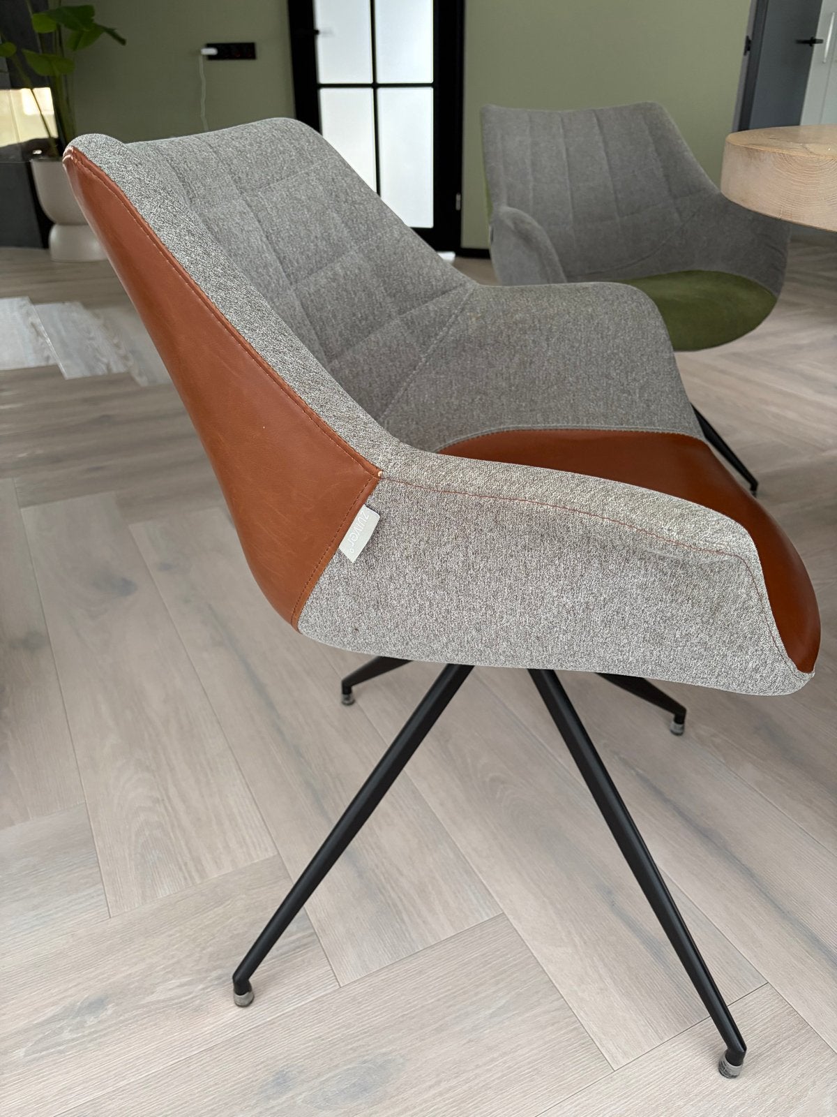 Zuiver doulton stoelen - Grijs/Groen en Grijs/Cognac, Ophalen, Gebruikt, Twee, Overige kleuren