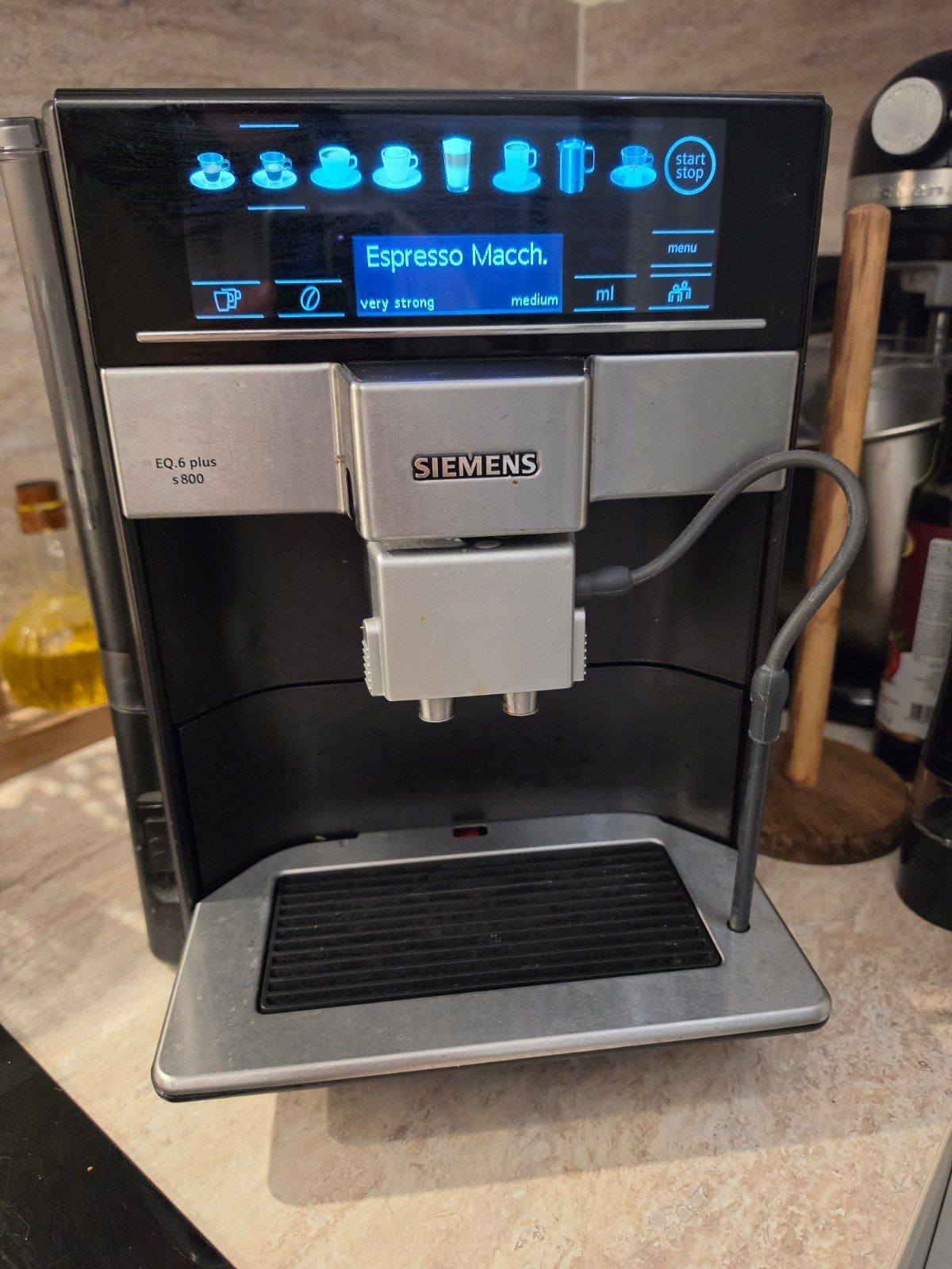 Siemens eQ6 Plus 800, Ophalen, Zo goed als nieuw