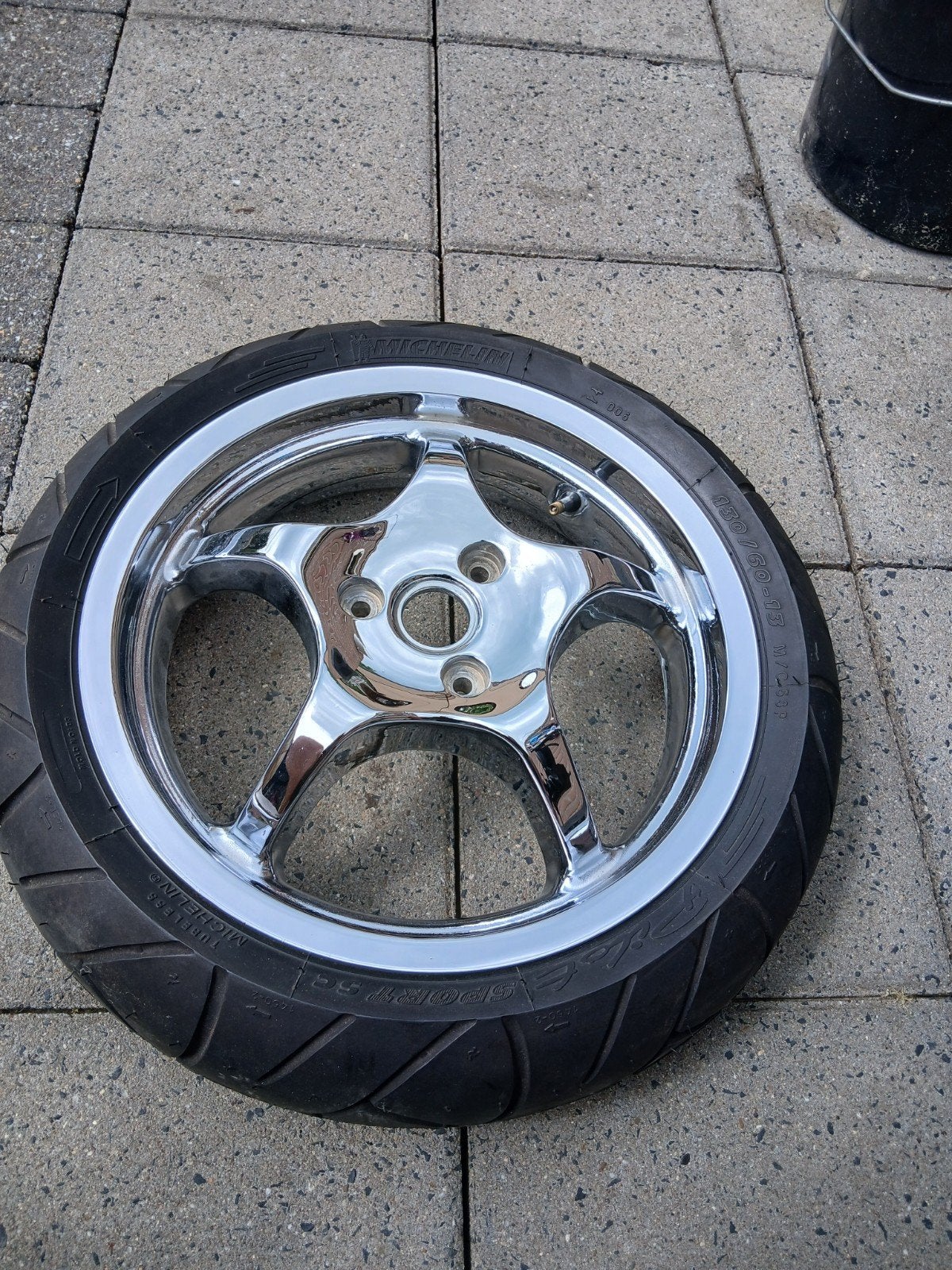 Yamaha aerox Chrome Velg met Michelin Band, Ophalen of Verzenden, Gebruikt, Overige typen, Piaggio