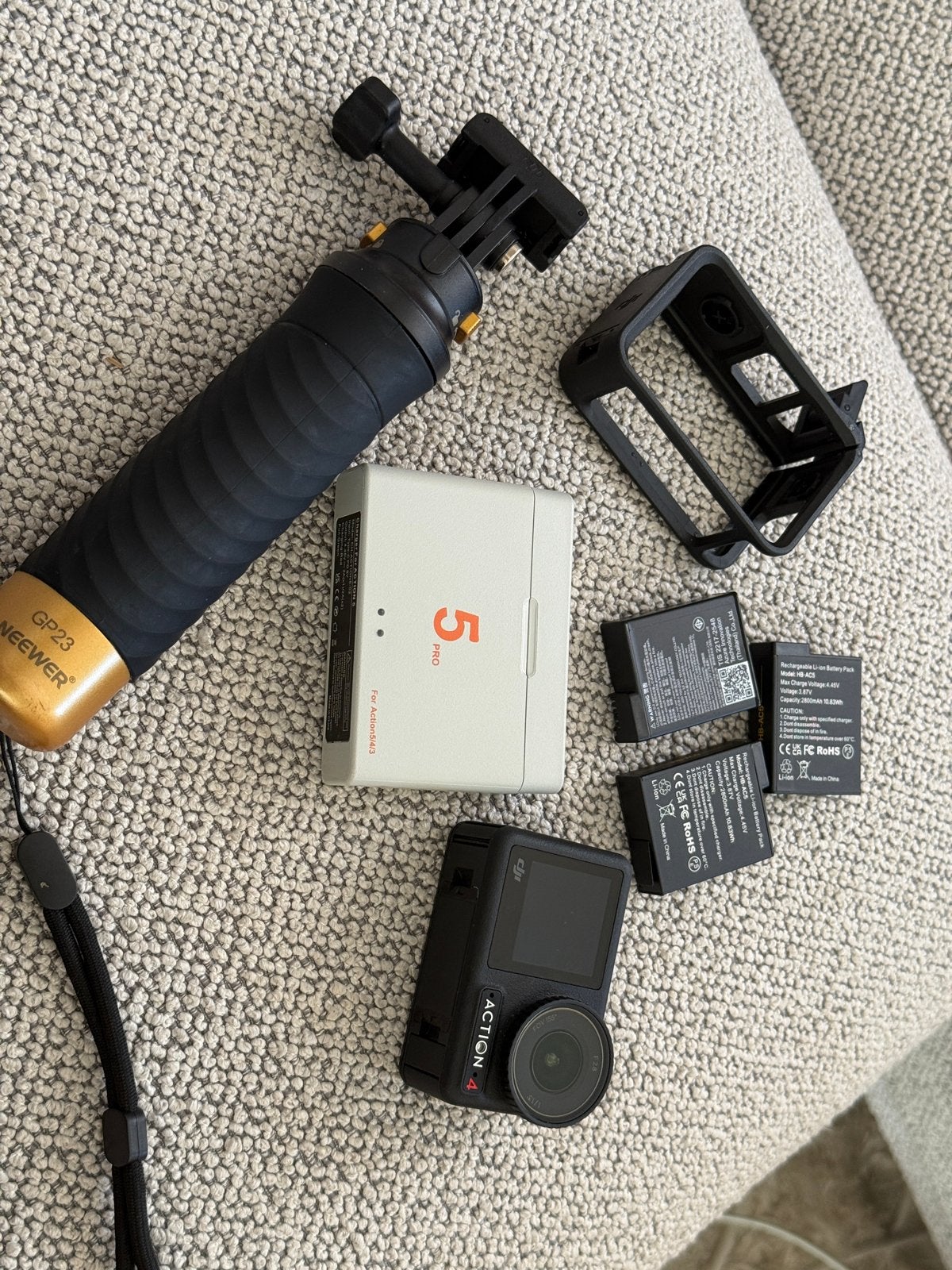 DJI Osmo Action 4 met accessoires, Ophalen, Zo goed als nieuw, Overige merken