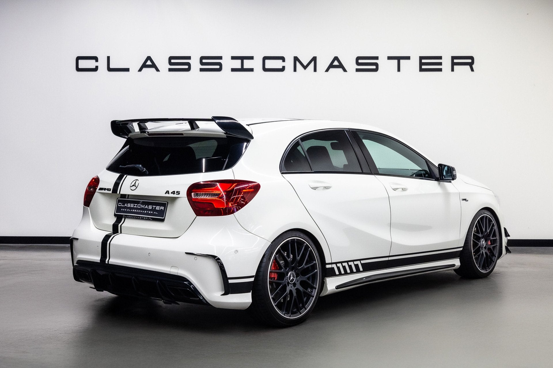 Mercedes-Benz A-Klasse AMG 45 4MATIC (bj 2016, automaat), Auto's, Mercedes-Benz, Automaat, Gebruikt, Wit, Bedrijf