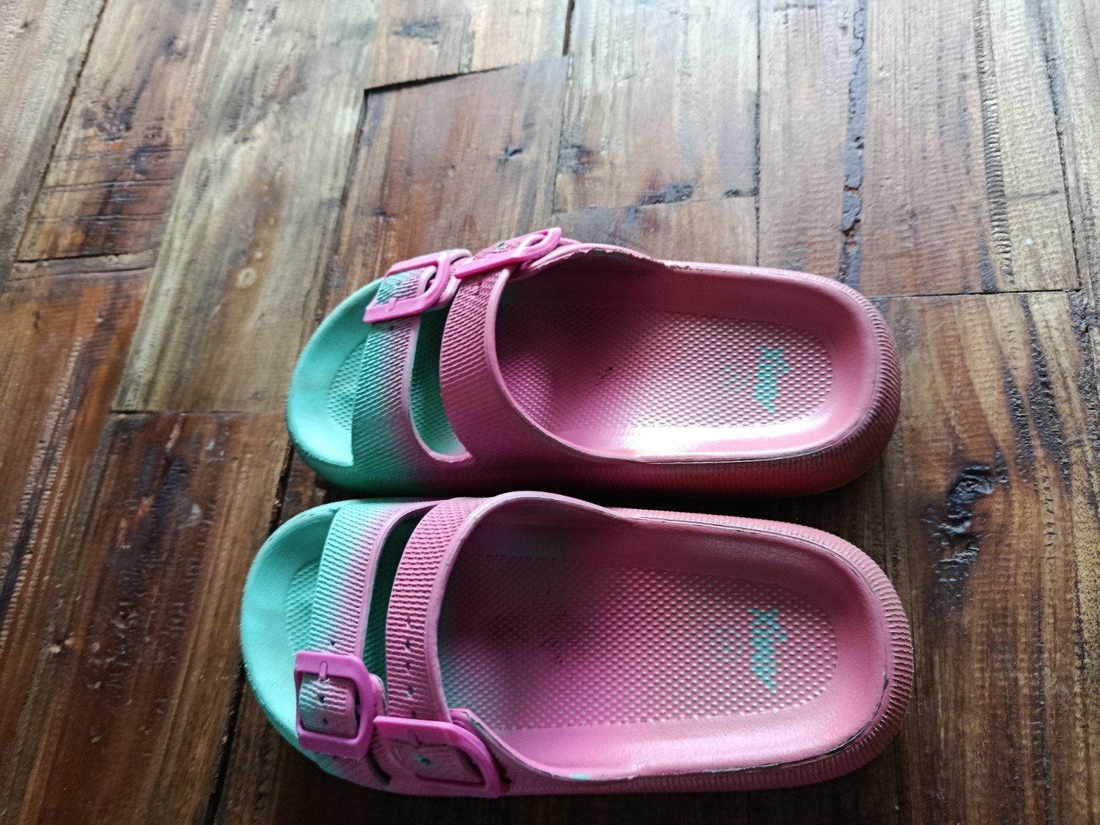slippers maat 37, Meisje, Overige typen, Ophalen of Verzenden, Zo goed als nieuw