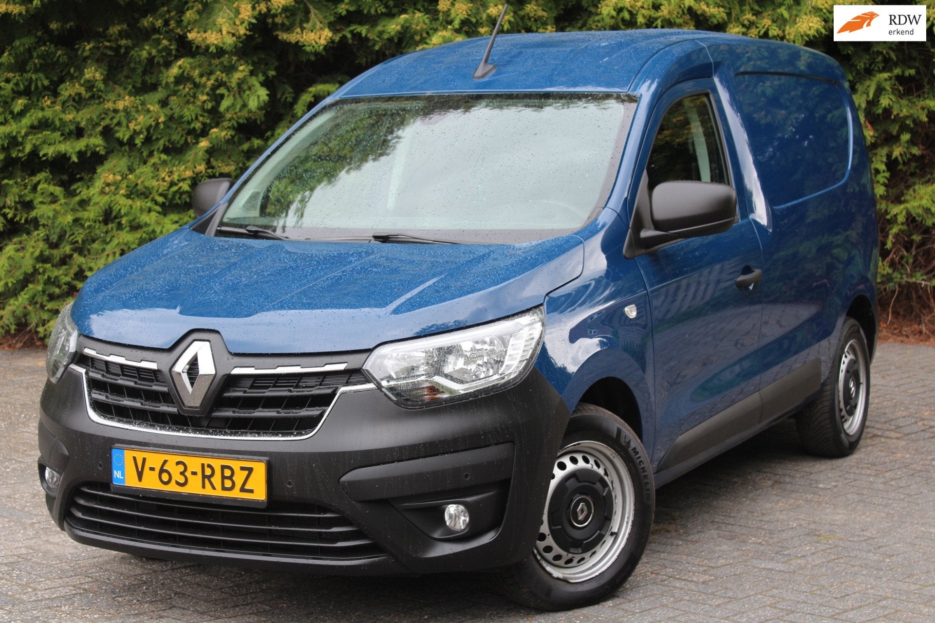 Renault EXPRESS 1.3 TCe 100 Comfort 100PK | Parkeercamera |, Auto's, Voorwielaandrijving, Dealer onderhouden, 15 km/l, Gebruikt
