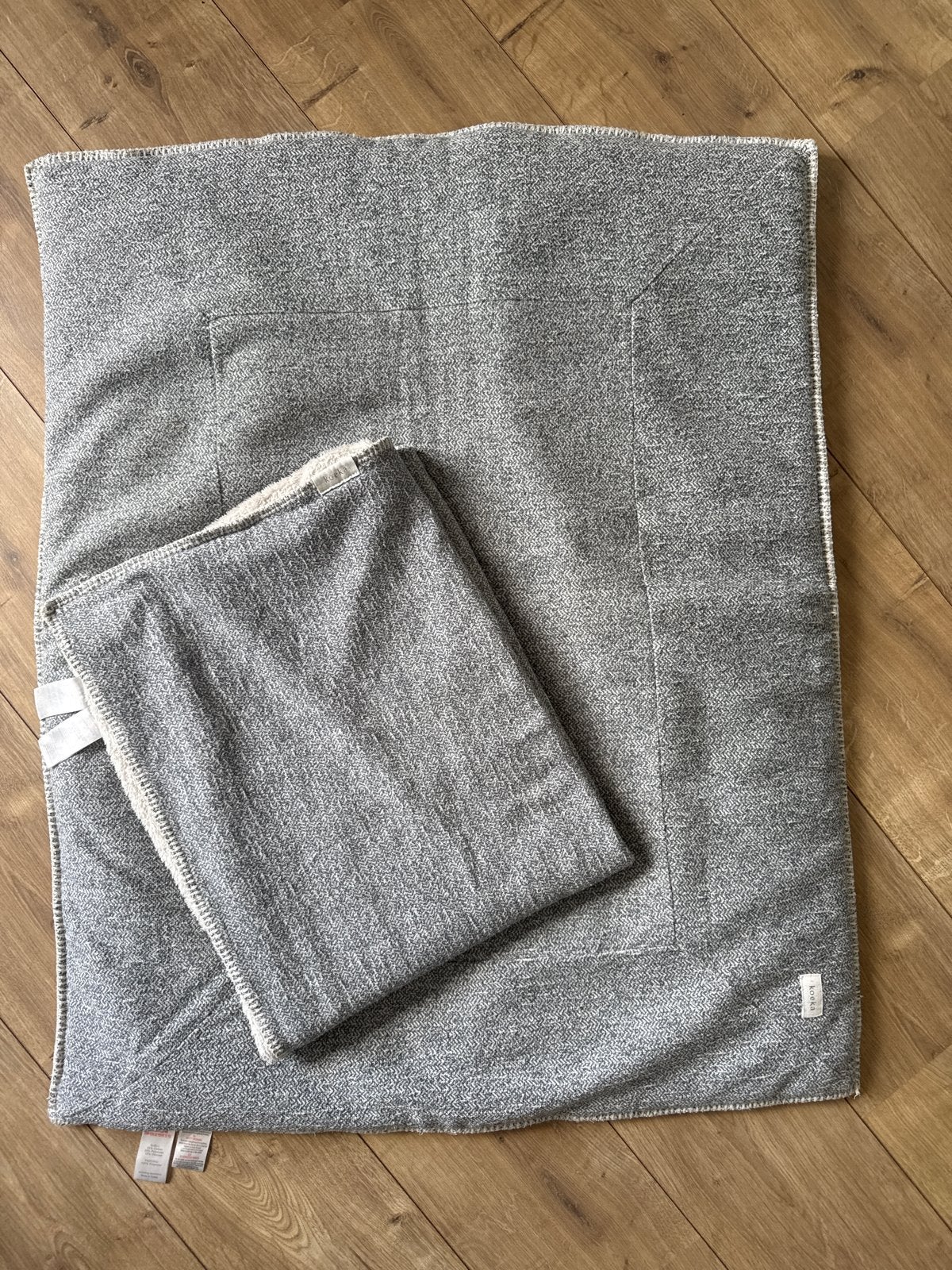 Koeka boxkleed en bijpassende deken grijs, Kinderen en Baby's, Boxen, Ophalen, Zo goed als nieuw, Boxkleed