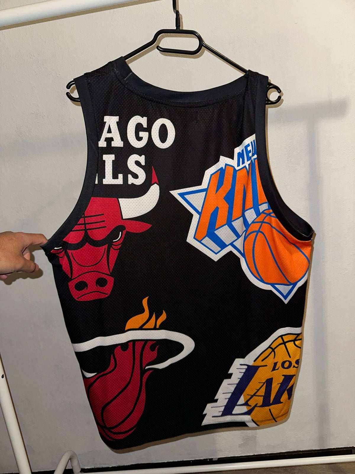 BRAND NEW (L) Bershka NBA Basketbal Tanktop - Zwart, Maat L, Maat 52/54 (L), Zwart, Ophalen of Verzenden, Zo goed als nieuw