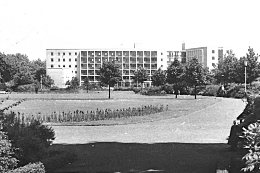 947289 Venlo 1964 Julianapark Beerendonck Wederopbouw, Verzamelen, Ophalen of Verzenden, 1960 tot 1980, Gelopen, Limburg