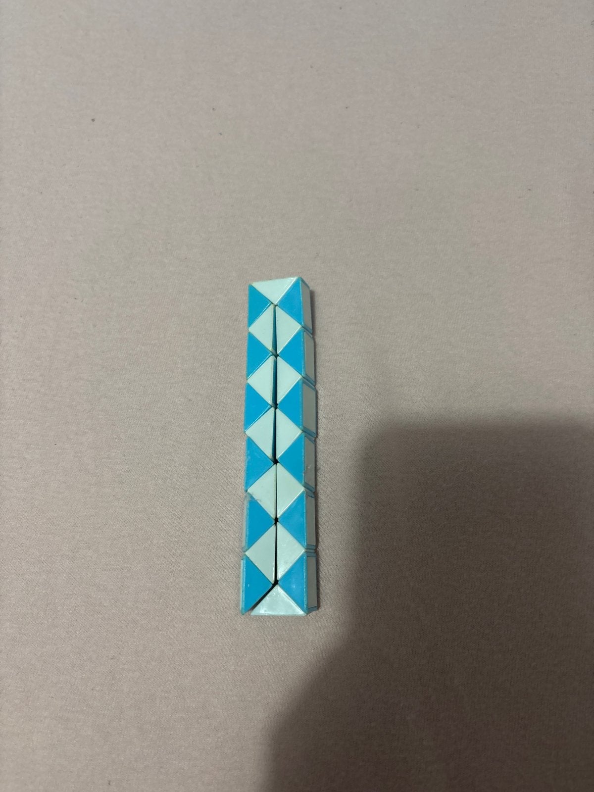 Grappige blauwe fidget toy slang puzzel, Verzenden, Zo goed als nieuw