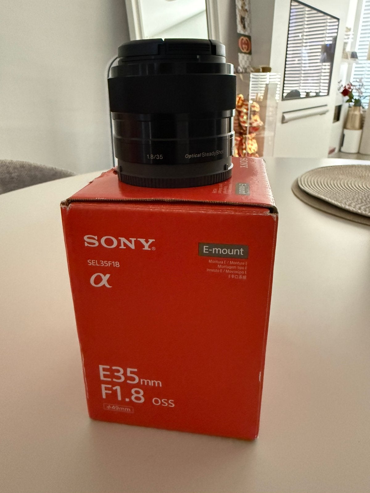 ZGAN: SONY LENS E35mm F1.8oss, Ophalen, Zo goed als nieuw, Standaardlens