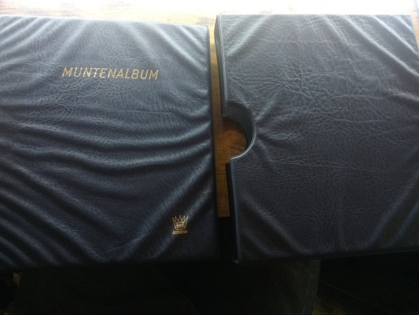 Importa munten album met insteekbladen, Ophalen of Verzenden, Verzamelmap
